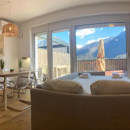Sunny Ap22 Apartment