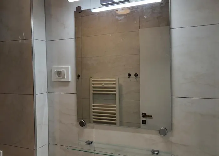 Sunny Ap22 * בובק